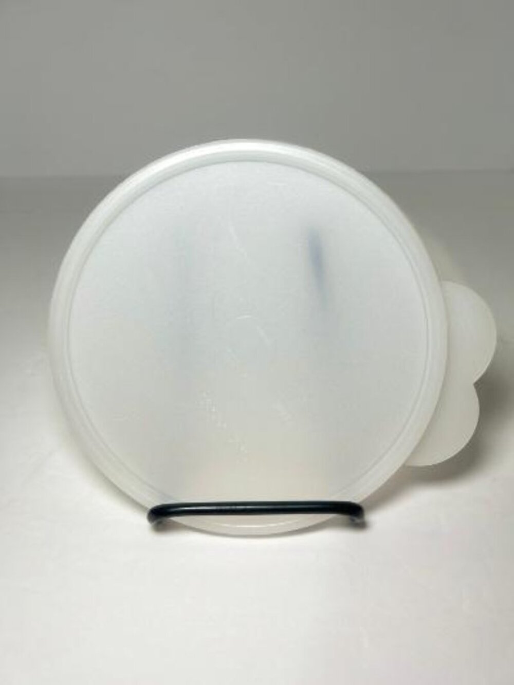 Tupperware 25410-5 Round Sheer Clear Replacement Lid Seal Tab